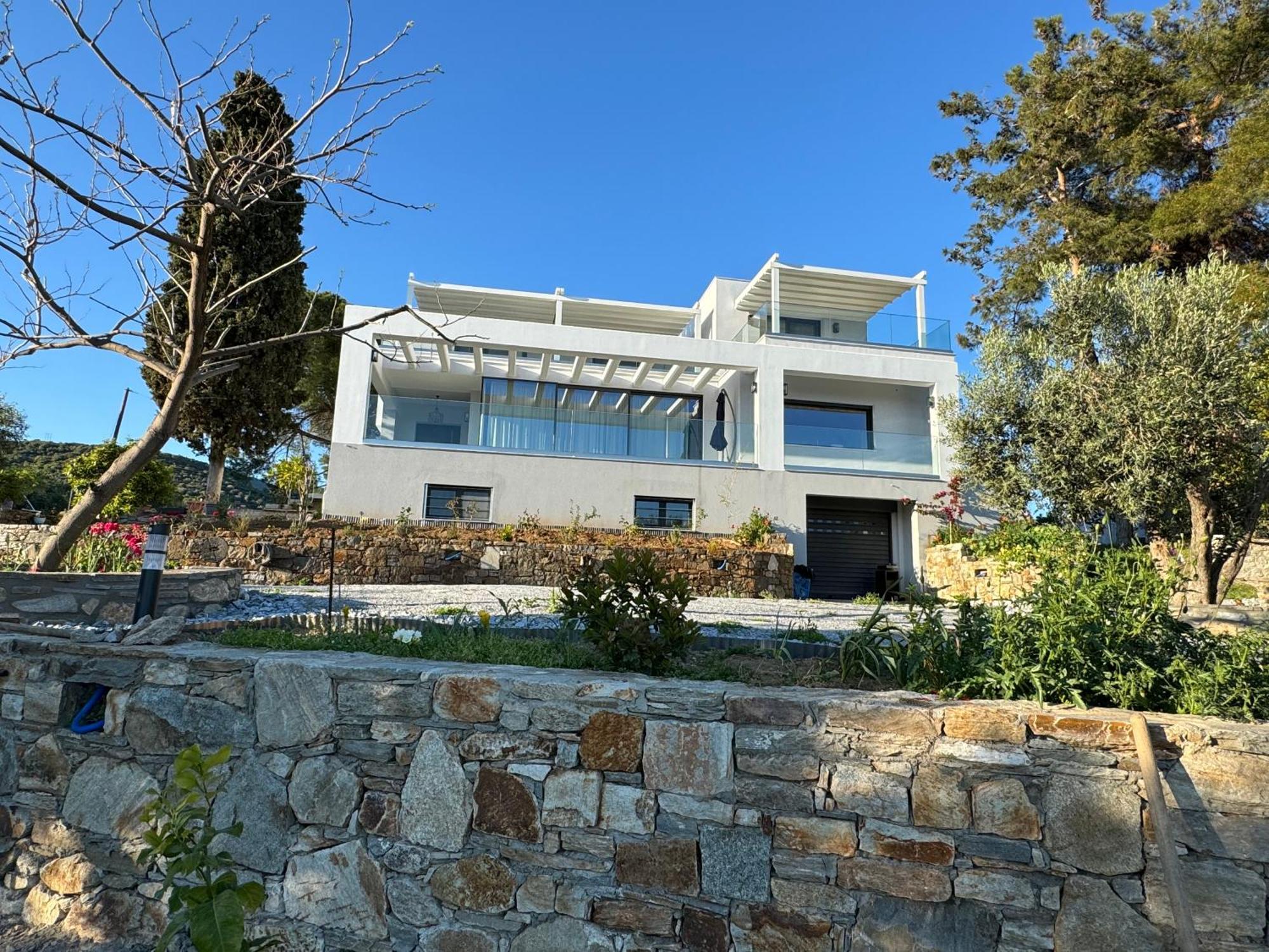 Acra Melia Apartment Palaiontsiflikion Exterior photo