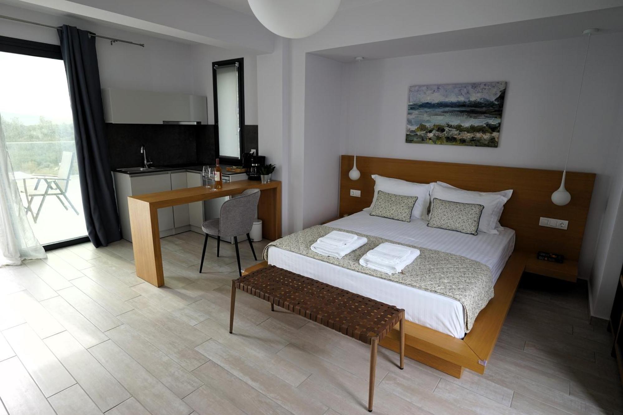 Acra Melia Apartment Palaiontsiflikion Exterior photo